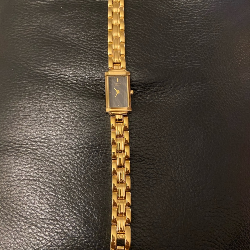 Watch - Picture 4 of 5